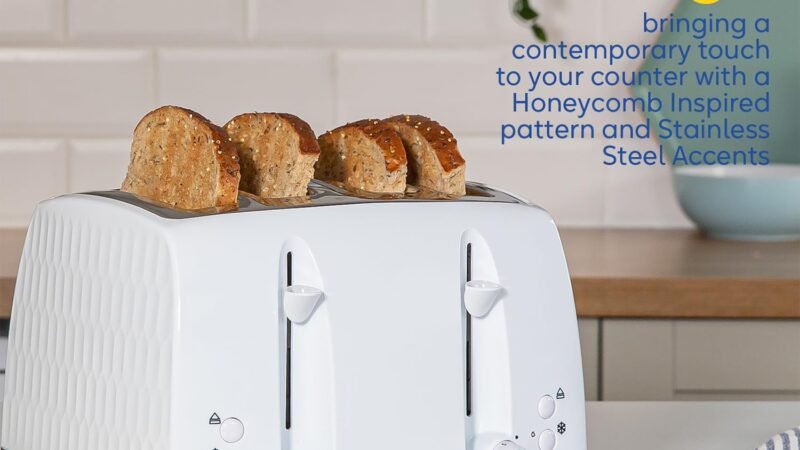 Russell Hobbs Honeycomb 4 Slice Toaster (White, 26070)