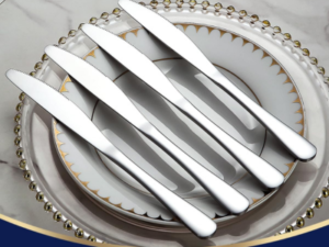 Berglander Dinner Knives Set Of 4, Stainless Steel Butter Knife Spreader 23.3cm, Table Dinner Knife for Daily Use, Restaurant, Hotel, Parties, Events, Sturdy And Dishwasher Safe
