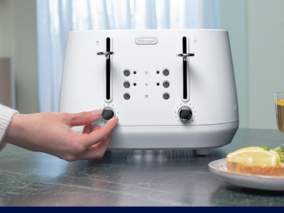 De'Longhi Eclettica 4 Slice Toaster | Glossy White | BPA Free | 1800W | CTY4003.W