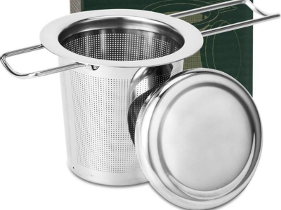 HAUSPROFI Tea Infuser, 304 Stainless Steel Tea Strainer with Lid and Foldable Handle, Tea Filter for Teapots Cups Mugs to Brewing Steeping Loose Leaf, 1 Pack