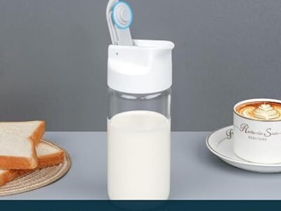 KITCHENDAO Milk Jug with Fresh-Keeping Lock Mechanism, Glass Creamer with Drip-Free Spout, 12 oz Milk Pitcher with Lid, Borosilicate Glass Creamer Container, Dishwasher Safe
