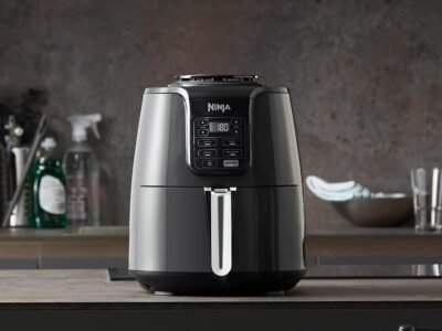 Ninja Air Fryer, 3.8L, 4-in-1, Uses No Oil, Air Fry, Roast, Reheat, Dehydrate, Non-Stick, Dishwasher Safe Basket, Cooks 2-4 Portions, Digital, Grey & Black, AF100UK
