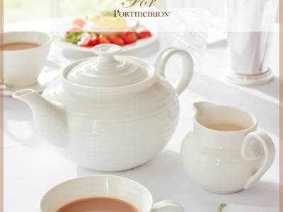 Portmeirion x Sophie Conran White Porcelain Milk Jug with Handle - Featuring Signature Ripple Design, Suitable for Serving Cream, Milk or Sauces