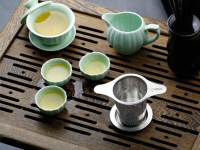 Ipow Tea Infuser 304 Stainless Steel Extra Fine Strainer Steeper with Lid and Two Handles for Loose Leaf Grain Tea Cups, Mugs, and Pots